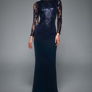 Tadashi Shoji  GAIA LONG-SLEEVE CREPE & SEQUIN GOWN US8